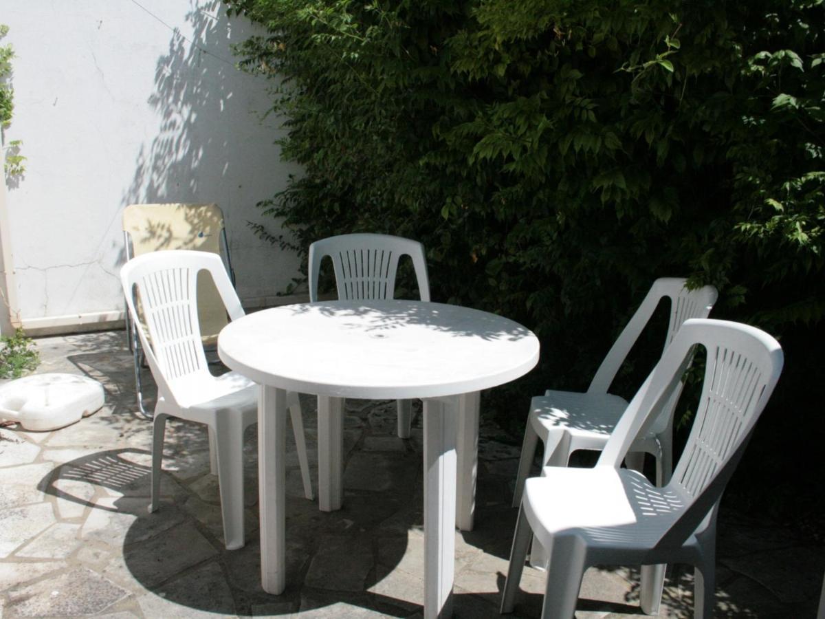 Maison La Tranche-sur-Mer, 1 pièce, 3 personnes - FR-1-22-176 Extérieur photo